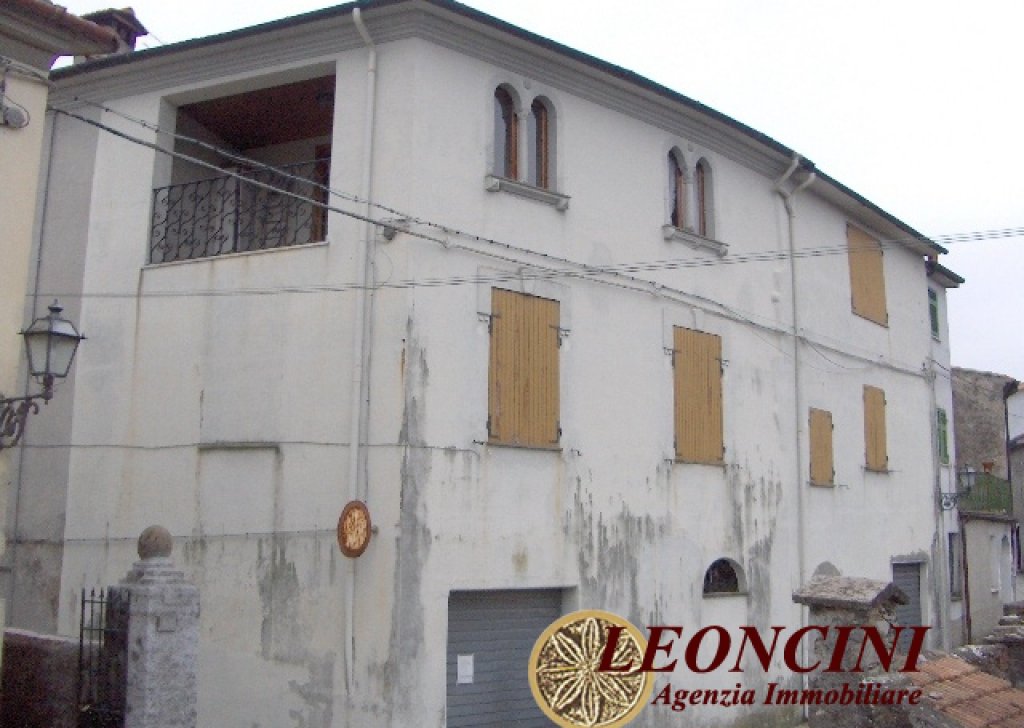Vendita Semi-indipendenti Villafranca in Lunigiana - A362 Abitazione in paese Località Fornoli