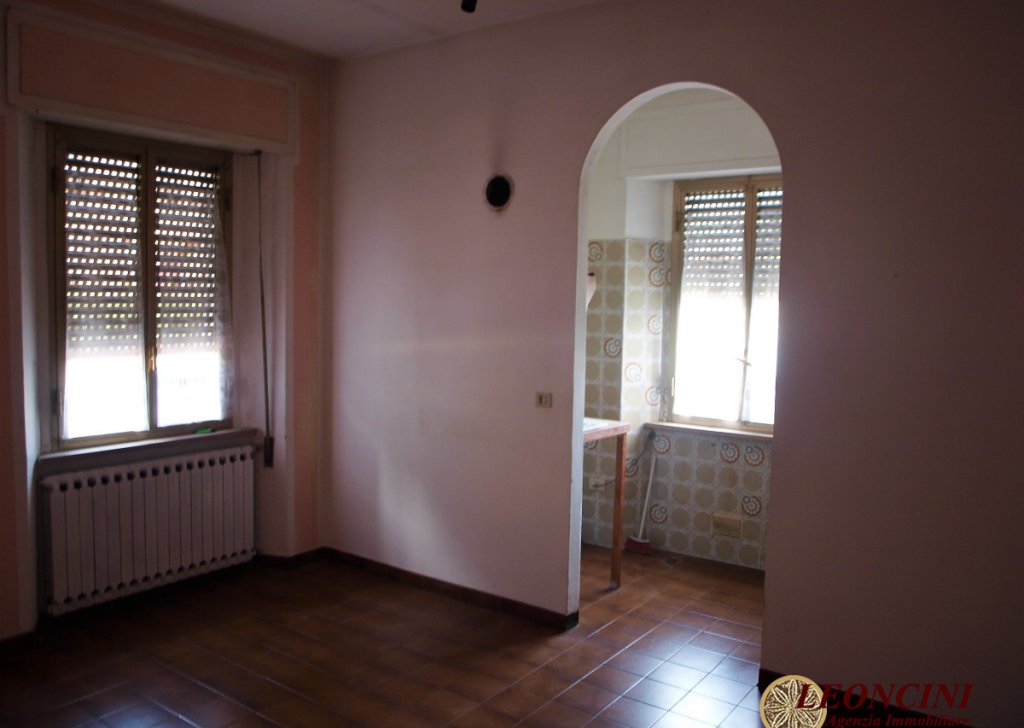 Vendita Appartamenti Villafranca in Lunigiana - A471 Appartamento con giardino Località Case Sparse