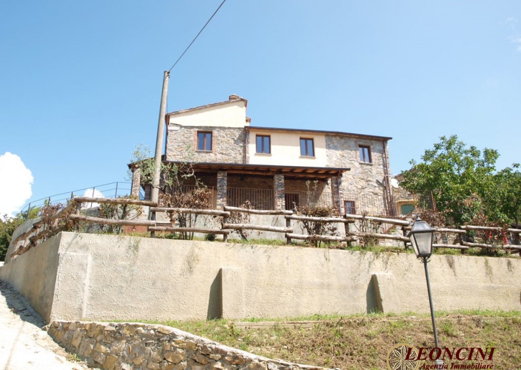 Rustici e Casali in vendita  via aldo moro 13, Villafranca in Lunigiana, località Malgrate
