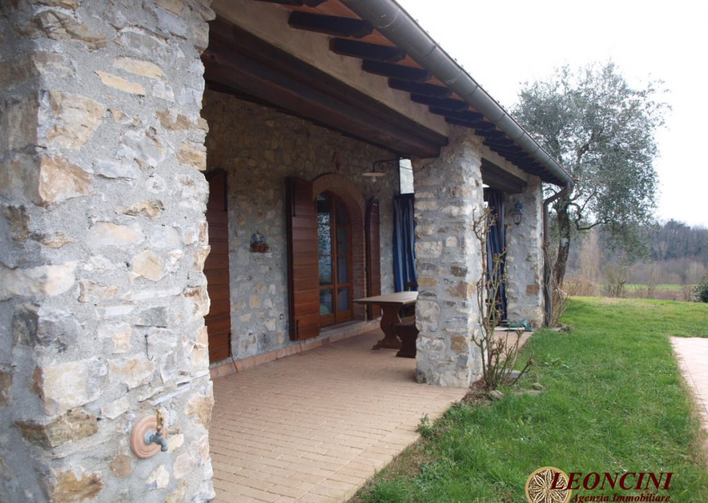 Sale Cottages and Stonehouses Bagnone - P121 Stone house with land Locality 