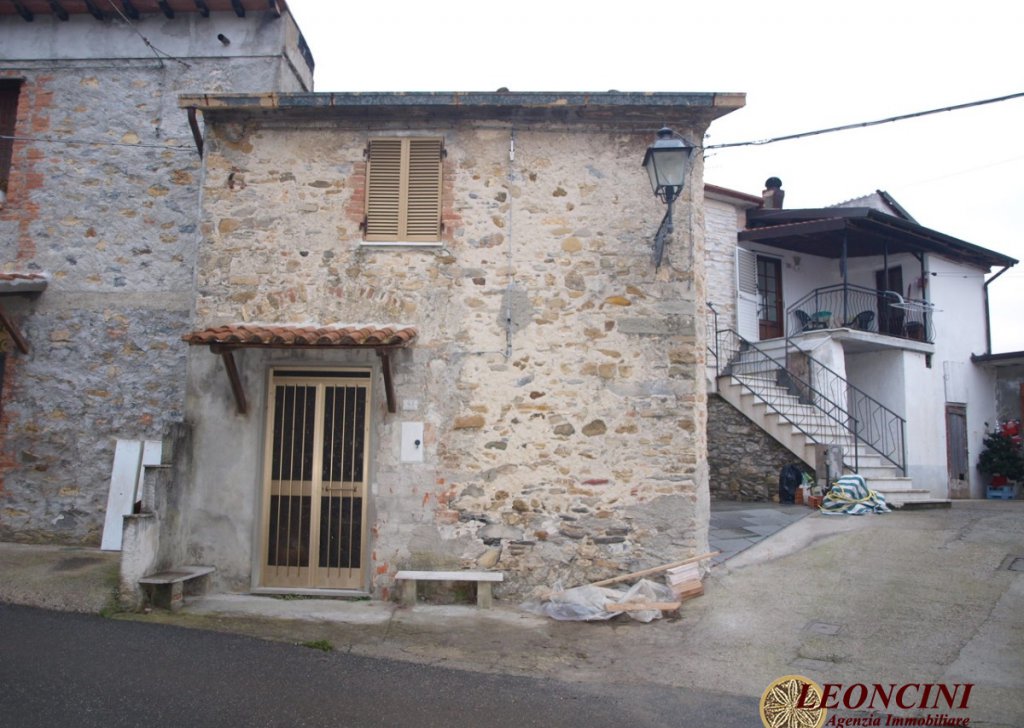 Stonehouses in Historic Center for sale , Villafranca in Lunigiana, locality Fornoli