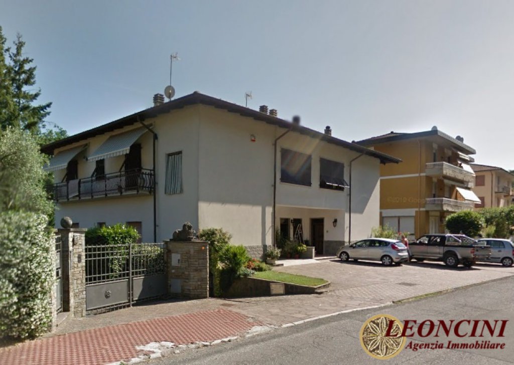 Auction Apartments Licciana Nardi - semi-detached house up for auction Locality 