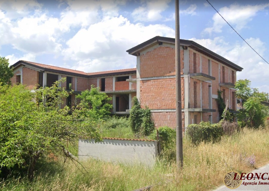 Appartamenti all'Asta Mulazzo - Palazzina al grezzo Località Arpiola