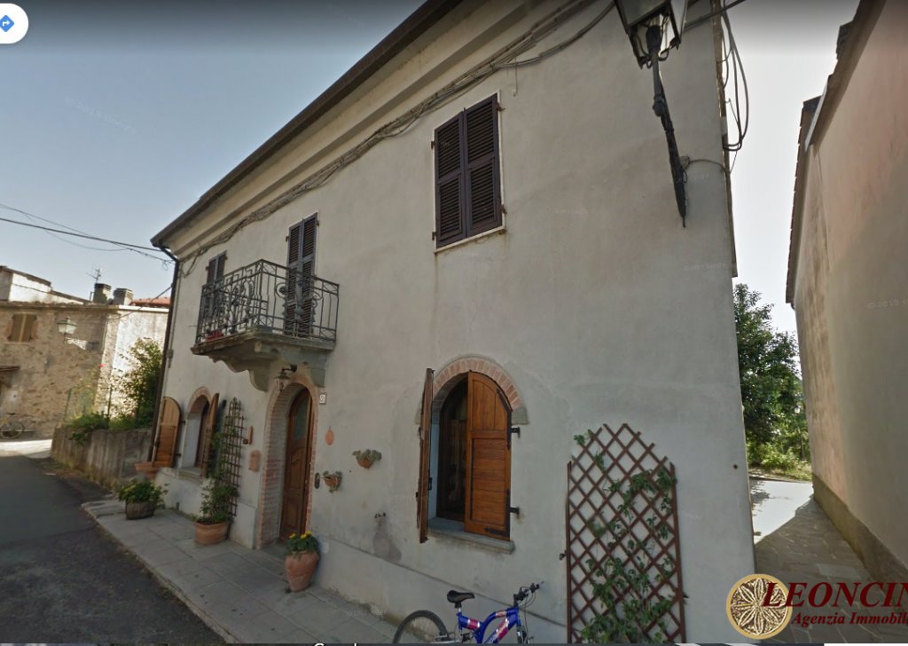 Appartamenti all'Asta Villafranca in Lunigiana - Appartamento in asta con giardino Località Fornoli