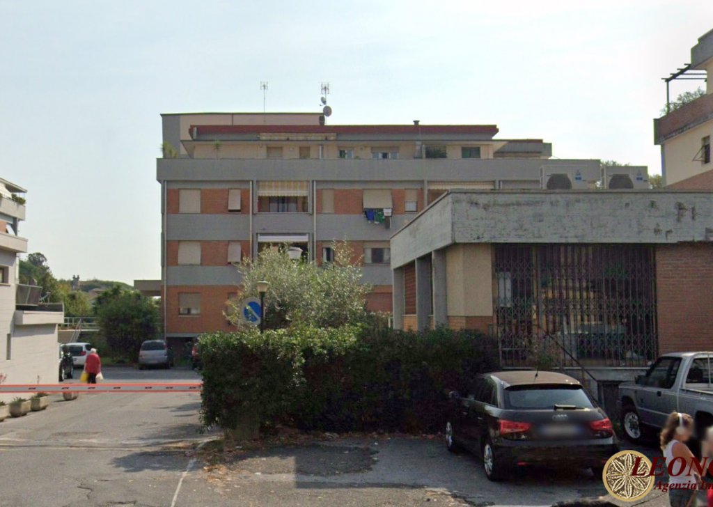 Apartments for auction  viale XX Settembre 296, Carrara