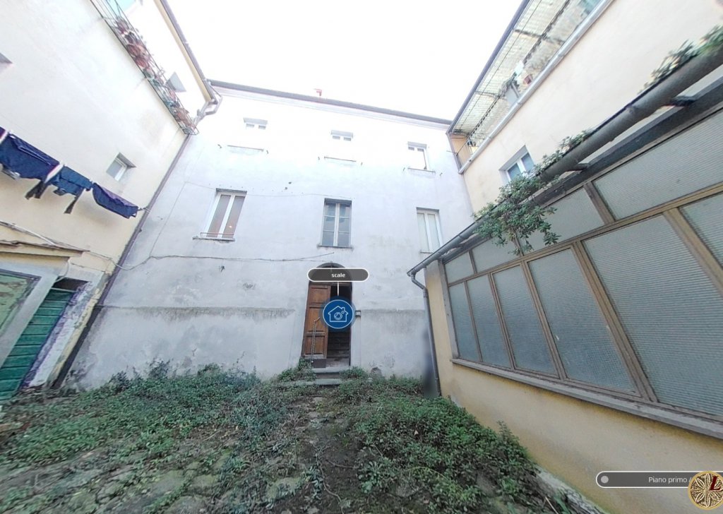 Apartments for auction  via Pietro Cocchi 48, Pontremoli