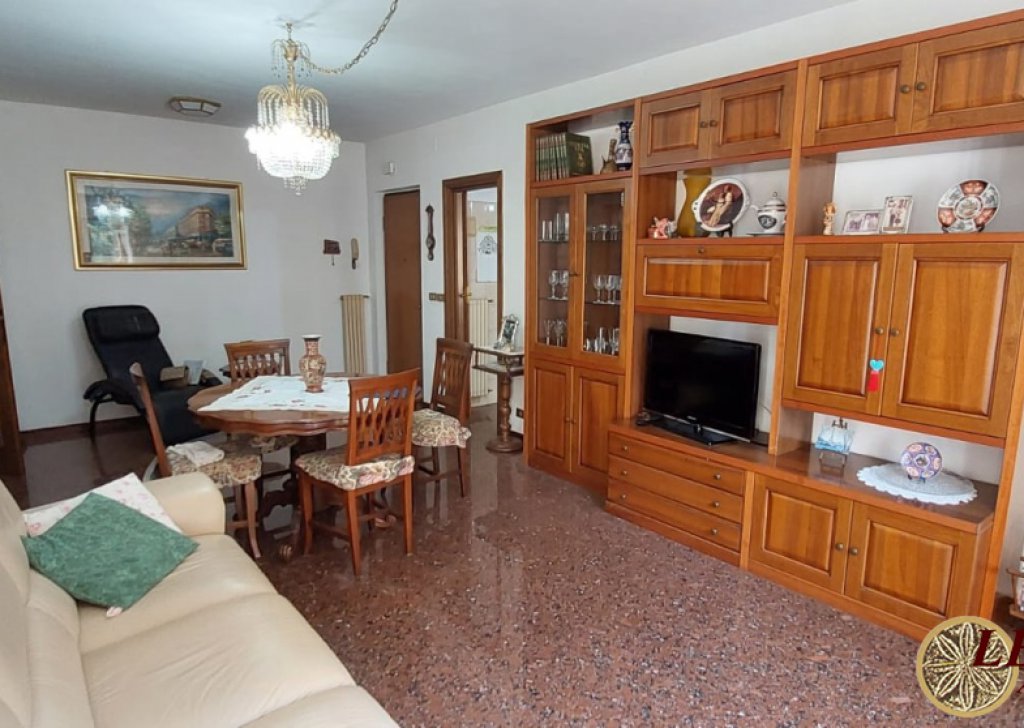 Vendita Appartamenti Villafranca in Lunigiana - A310 Appartamento tre camere letto Località Villafranca in Lunigiana