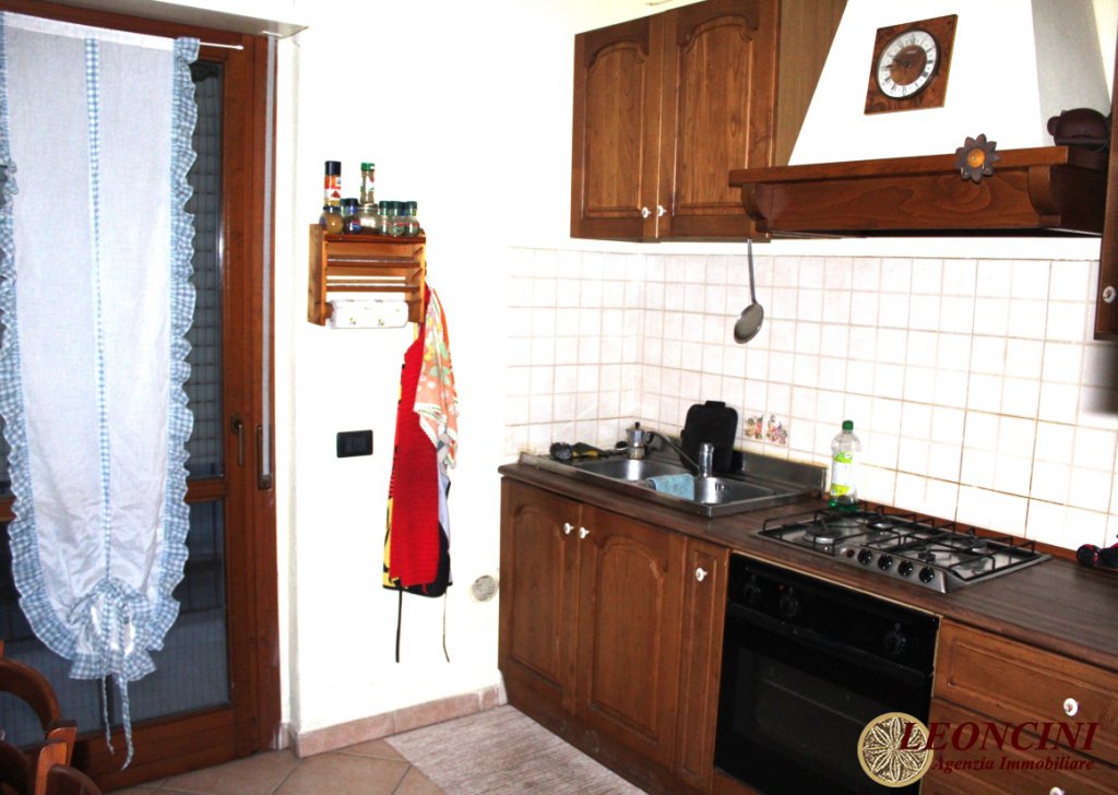 Sale Apartments Villafranca in Lunigiana - A311 Apaartment with garage Locality 