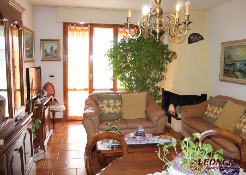 Vendita Appartamenti Villafranca in Lunigiana - A323 Appartamento zona servita Località Villafranca in Lunigiana