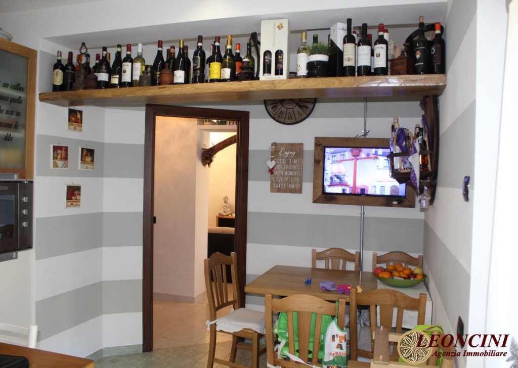 Sale Apartments Villafranca in Lunigiana - A397 Apartment with garage Locality 