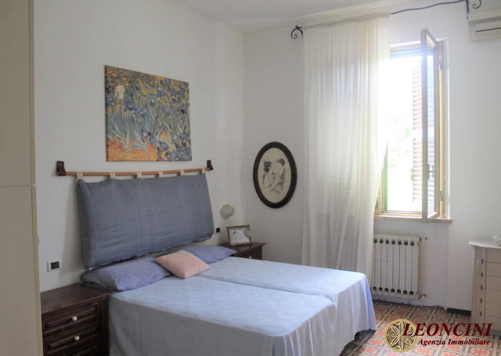 Sale Apartments Villafranca in Lunigiana - A355 Apartment with garden Locality 