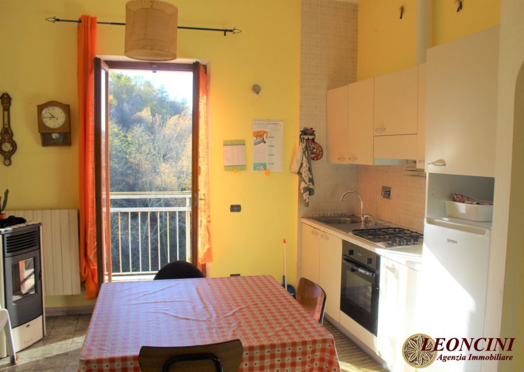 Apartments for sale  via Castello 22, Bagnone