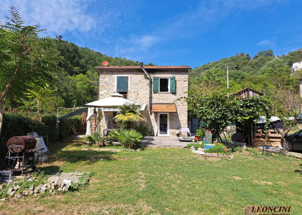 Cottages and Stonehouses for sale  via Novegino snc, Podenzana