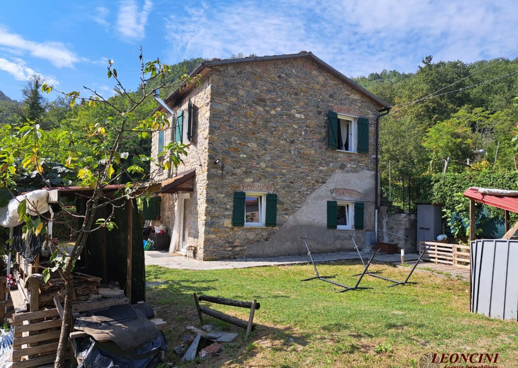 Cottages and Stonehouses for sale  via Novegino snc, Podenzana