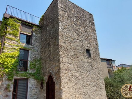 A342 tower house with panoramic views